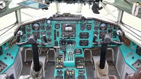 Rządowy tupolew pójdzie na dno ku uciesze nurków