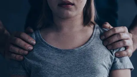 Na początku sierpnia w Niemczech skazano małżeństwo, które sprzedawało w sieci swojego synka pedofilom (zdjęcia z sądu w Freiburgu)