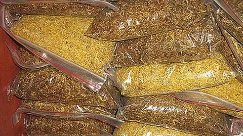 20 worków tytoniu w osobowym fiacie. A to nie był koniec