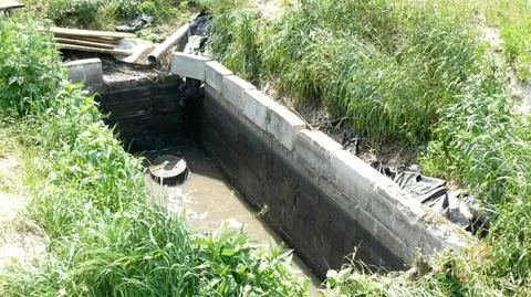 3-latka wpadła do szamba