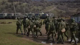 "Zielone ludziki" w bazie wojskowej Perewalne na Krymie (zdjęcie z 2014 roku)