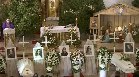 Five teenage girls killed in a fire at an &#039;escape room&#039; attraction were laid to rest in a joint funeral in their home city of Koszalin