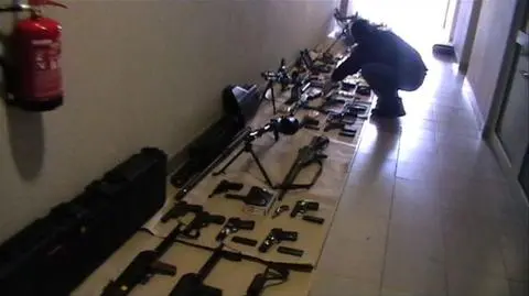 Gang handlujący bronią i amunicją rozbity