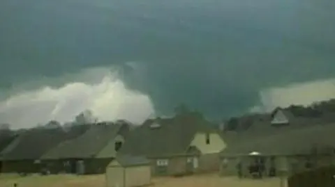 Śmiertelne tornado w USA