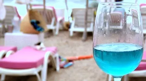 Turkusowe wino Vindigo z Hiszpanii
