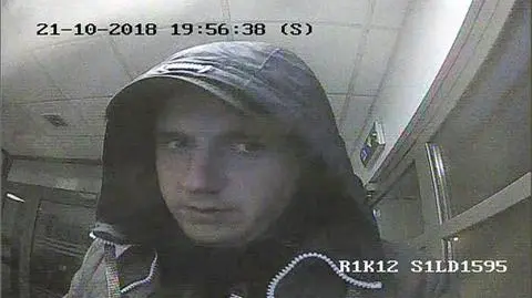 Łódź. Policja poszukuje mężczyzny, który miał kraść dzięki "lepkiej pułapce"