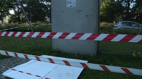 Niebezpieczna blacha przy fontannie. Dziecko poparzyło sobie dłonie