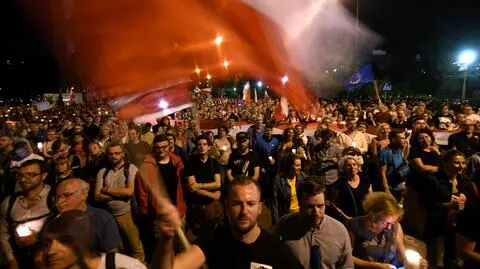 Demonstracja w obronie  niezależności sądów w Warszawie 20 lipca