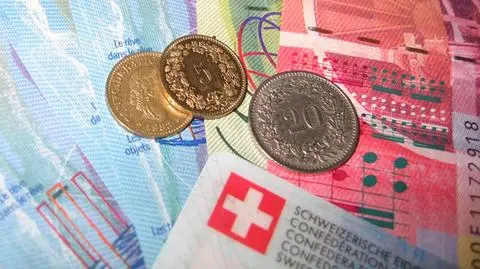 Szwajcarskie banki przekażą USA informacje o kontach Amerykanów 