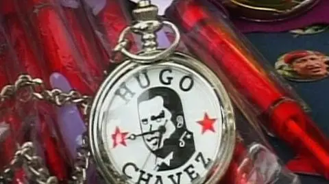 Chavez cofa czas