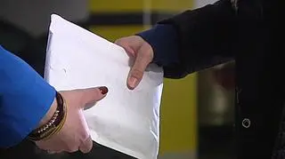 Łapówki, jakie przyjmował celnik, wahały się od 50 do 150 zł