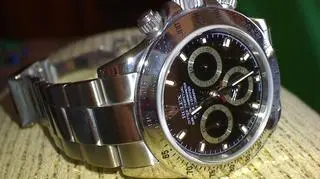 Właściciel BMW zostawił zegarek w samochodzie (zdjęcie ilustracyjne)