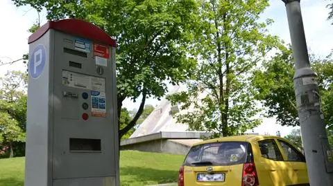 Jak zdobyć zniżkę na parkowanie? 
Sposobem "użyczenie" samochodu