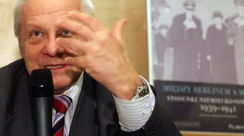 Niesiołowski: co ten Kaczyński opowiada?