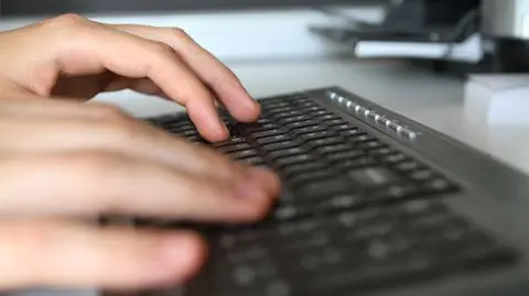 Odpowiedzą za nawoływanie do nienawiści wobec Romów. Zarzuty dla internautów