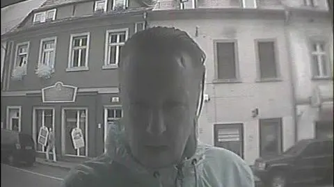 Dolny Śląsk: miał ukraść portfel, wypłacił pieniądze. Szuka go policja