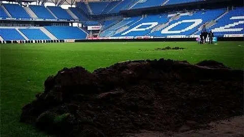 Wymieniają murawę na stadionie Lecha. To już 12. raz