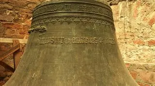 Dzwon pojawił się na wieży świątyni w 1543 r