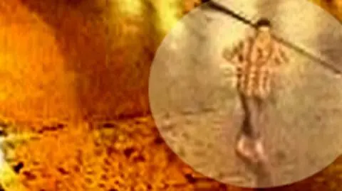 "Jak się pan czuł bijąc tę kobietę?"