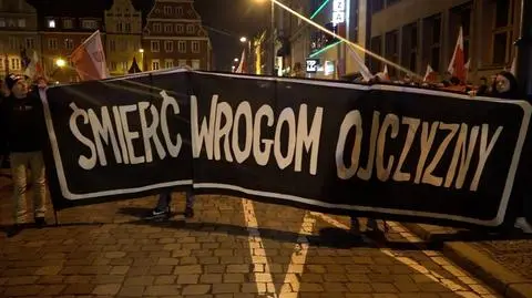Marsz narodowców rozwiązany, policja wnioskuje o kary dla 11 osób