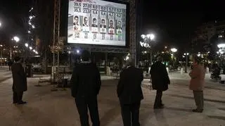 Niedzielne wybory parlamentarne w Grecji wygrała lewicowa, populistyczna SYRIZA, zdobywając 36-38 proc. głosów - wskazują sondaże exit poll