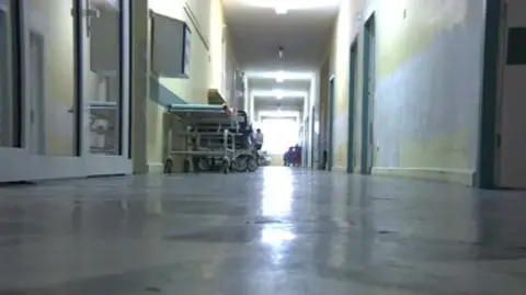 Po wybuchu gazu dziewięć osób nadal w szpitalu. "Pierwsze wypisy w środę"