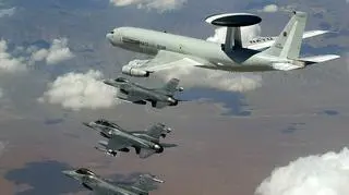 NATO zwiększyło swoją obecność w Europie Środkowo-Wschodniej i widzi w Rosji zagrożenie