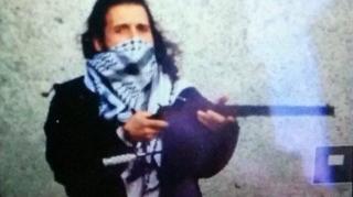 Michael Zehaf-Bubeau zamieścił takie zdjęcie na jednym z portali społecznościowych