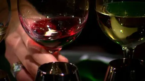Nieletni piją coraz więcej i coraz częściej się upijają