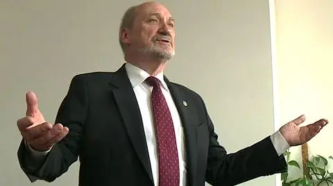 Macierewicz za tragedię smoleńską oskarża Putina