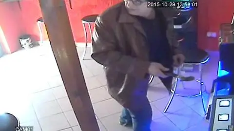 Wszedł do salonu gier i młotkiem rozbił automaty