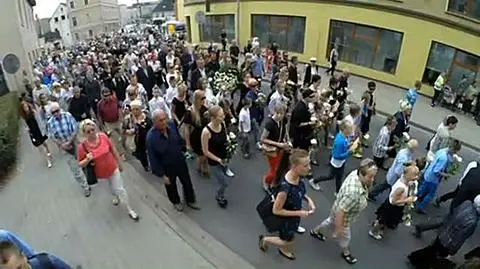 Mieszkańcy Kamiennej Góry pożegnali brutalnie zamordowaną Kamilę