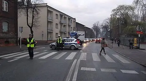 Zginął na pasach. Potrąciły go dwa auta