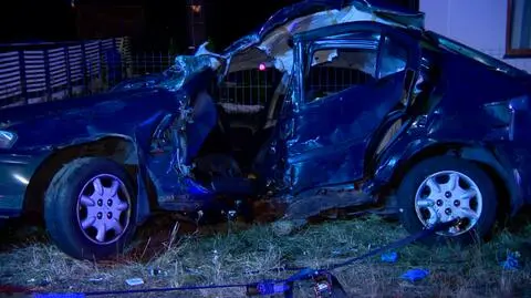 Śmiertelny wypadek w Prochowicach. Zderzenie motocykla z osobówką