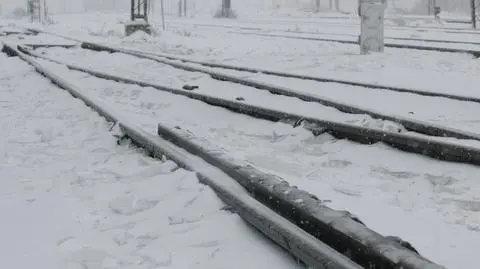 Oblodzenia usuwane są godzinami