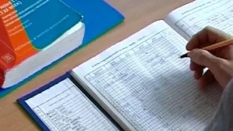 Pijana nauczycielka pod tablicą