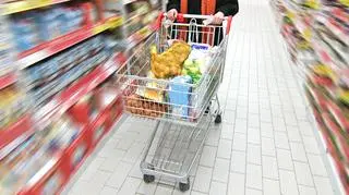 Pierwsze rodziny straciły już gotówkowe świadczenia z 500 plus