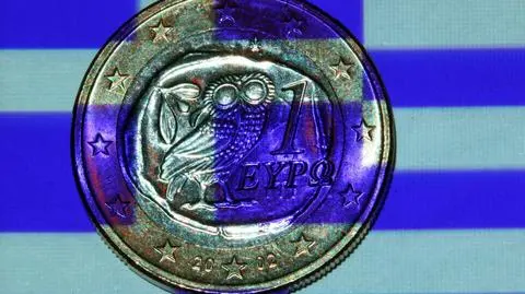 Trojka prześwietla Greków