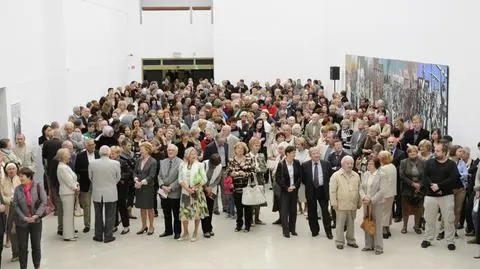 Obrazy za miliony i tłumy w muzeum