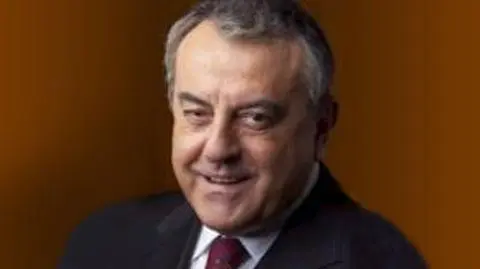 Prokurator pojedzie przesłuchać prof. Hetzera
