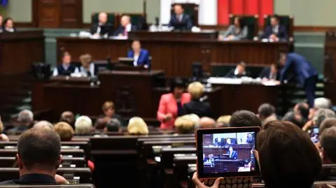 Sala sejmowa w czasie wystąpienia nowej premier