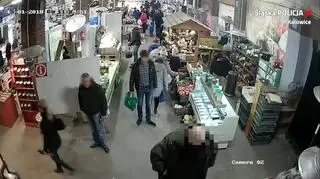 Mężczyźni byli poszukiwani za kradzież portfela