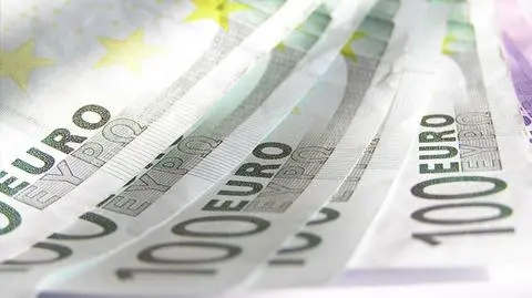 Z unijnej dotacji wypłacili "trzynastki"? Prokuratura wyjaśni