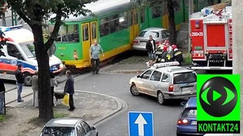 Wjechała pod tramwaj. Ranne dziecko