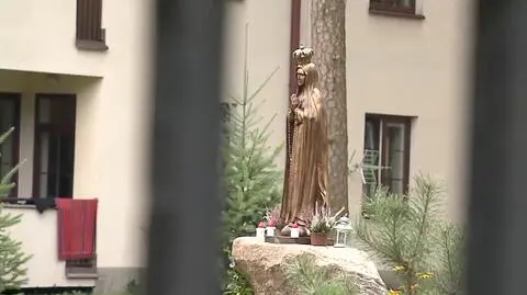 Ksiądz pedofil pracuje obok szkoły