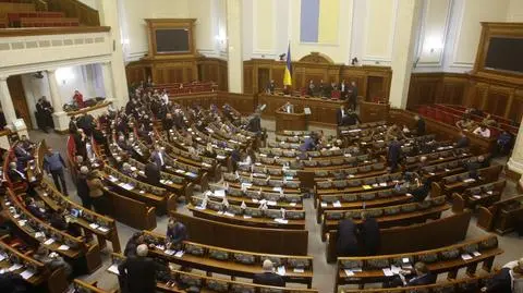 Ukraina ogłosiła stan wojenny po niedzielnym ataku rosyjskich służb granicznych