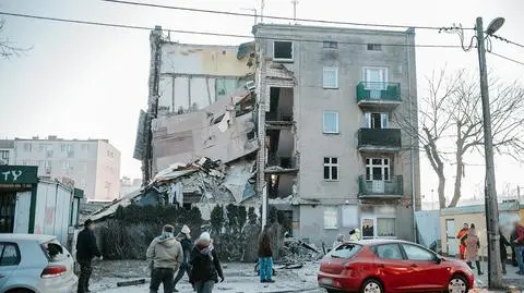 Wybuch w kamienicy na Dębcu w Poznaniu, runęły trzy z czterech kondygnacji budynku (materiał z 13.08.2019 r.)