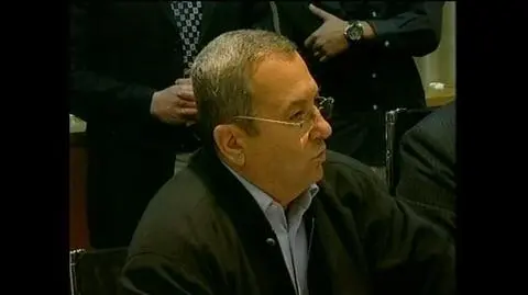 Ehud Barak nie zamierza odwoływać operacji