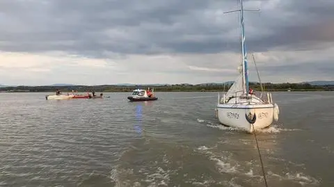 Jezioro Nyskie. Poszukiwania mężczyzna, który wypadł z jachtu