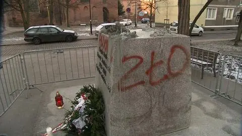 The pedestal for the statue of the late Father Henryk Jankowski accused of paedophilia has been sprayed over